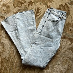 Acid wash women's altar'd state jeans